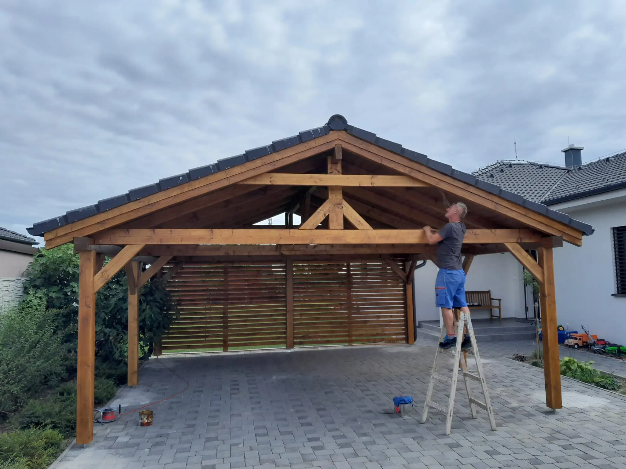 Prístrešky pre autá